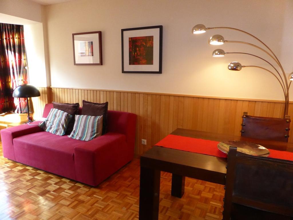 Apartment By The Beach Porto Room photo